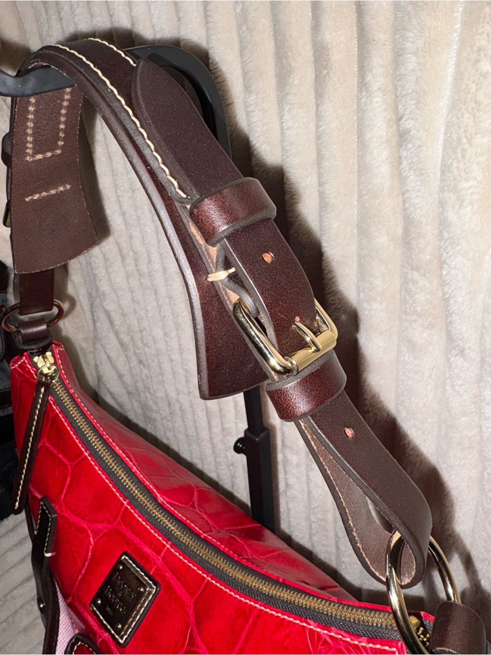 NWOT Dooney & Bourke Nile Red Croc Embossed Leather Shoulder Hobo Bag - Picture 3 of 11